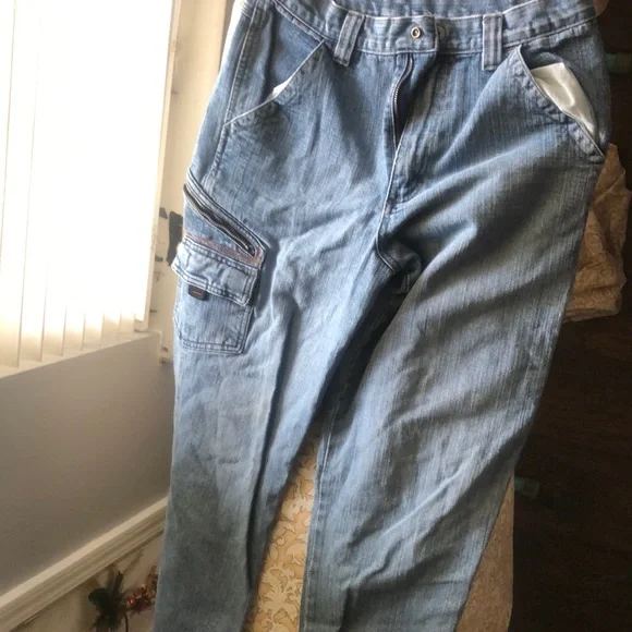Jeans - Picture 1 of 2